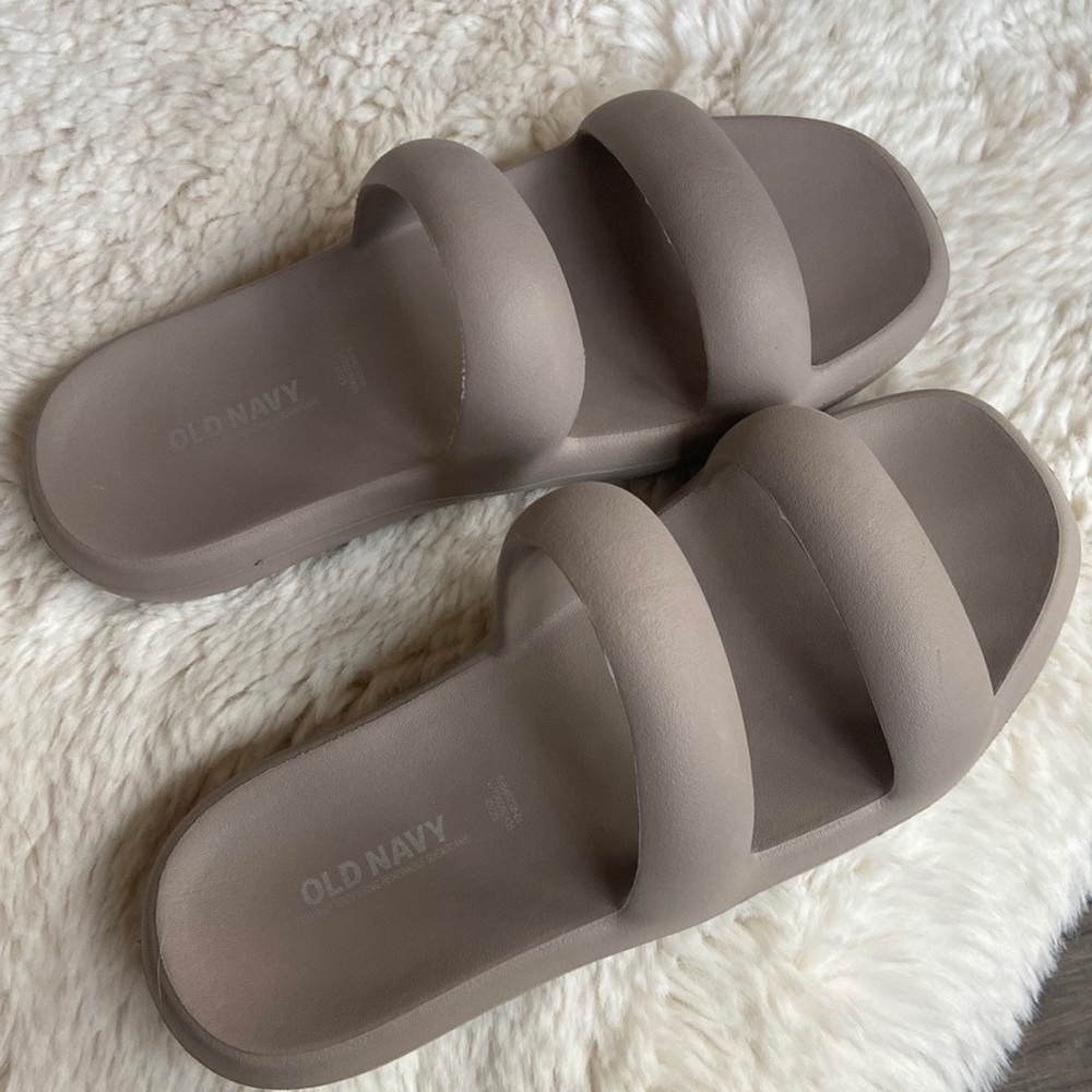 Old Navy sandals